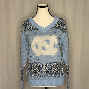 UNC Tar Heels Carolina Blue V-Neck Sweater Women’s M NCAA Gameday Preppy